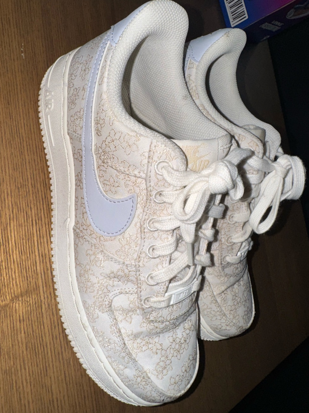 Nike Low-Top Sneakers — Cream and White Lace-Pattern